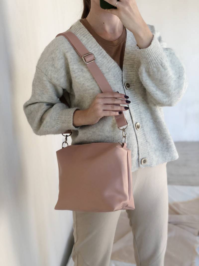 Шоппер "Равенна" с кисточками с длинными ручками и ремнем БРАК, Пудра 12878