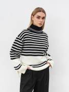 Свитер "Хейвард" Romashka, Молочный+, S|M 17083