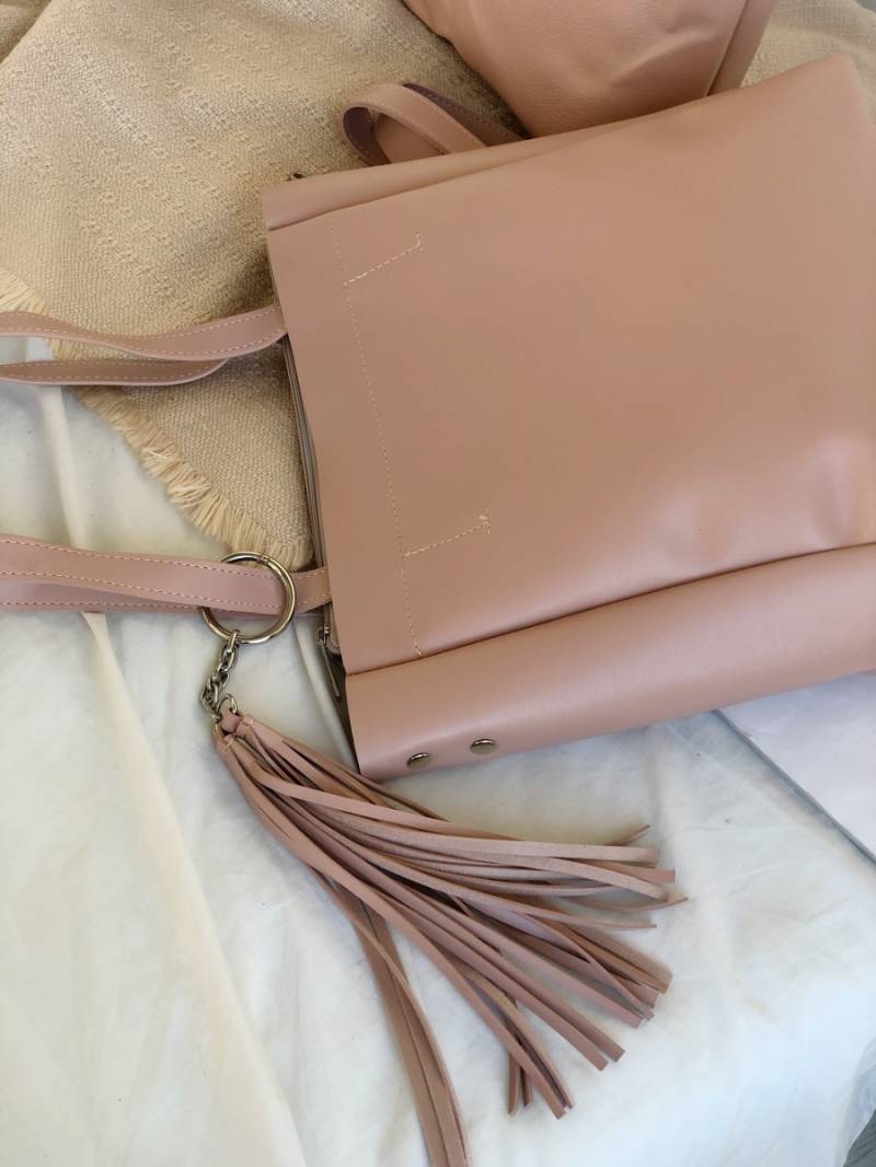 Шоппер "Равенна" с кисточками с длинными ручками и ремнем БРАК, Пудра 12878