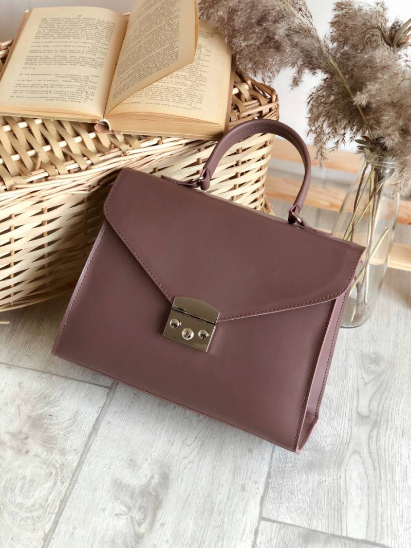 Сумка трапеция классическая в виде конвертика БРАК, Темная пудра 12986