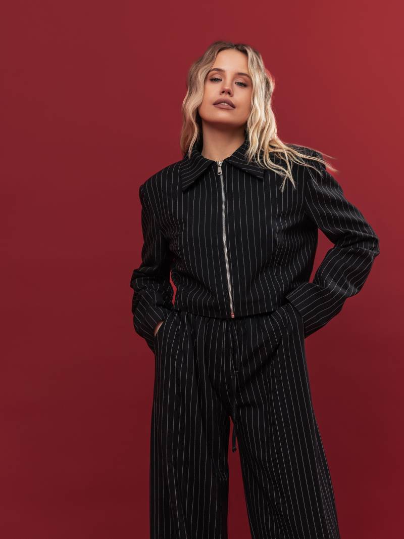 Пиджак "Борзна" Romashka, Черный+, M|L 17228