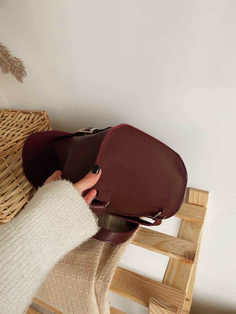 Рюкзак-трансформер "Милтон" со шлейками вместительный Romashka, Бордовый (670)