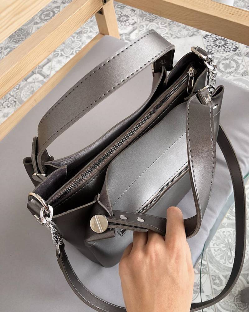 Шоппер "Триест" с гвоздиками и ремешком БРАК, Серебряный 11390