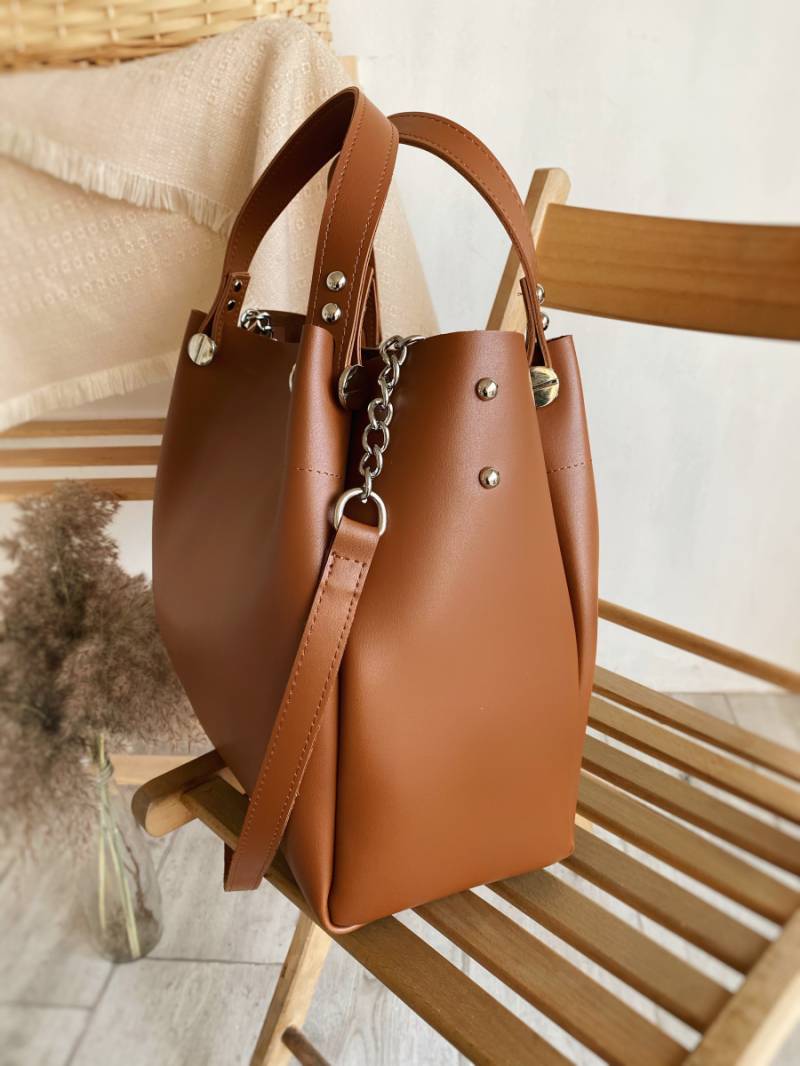 Шоппер "Триест" с гвоздиками и ремешком Romashka, Терракотовый (2908)