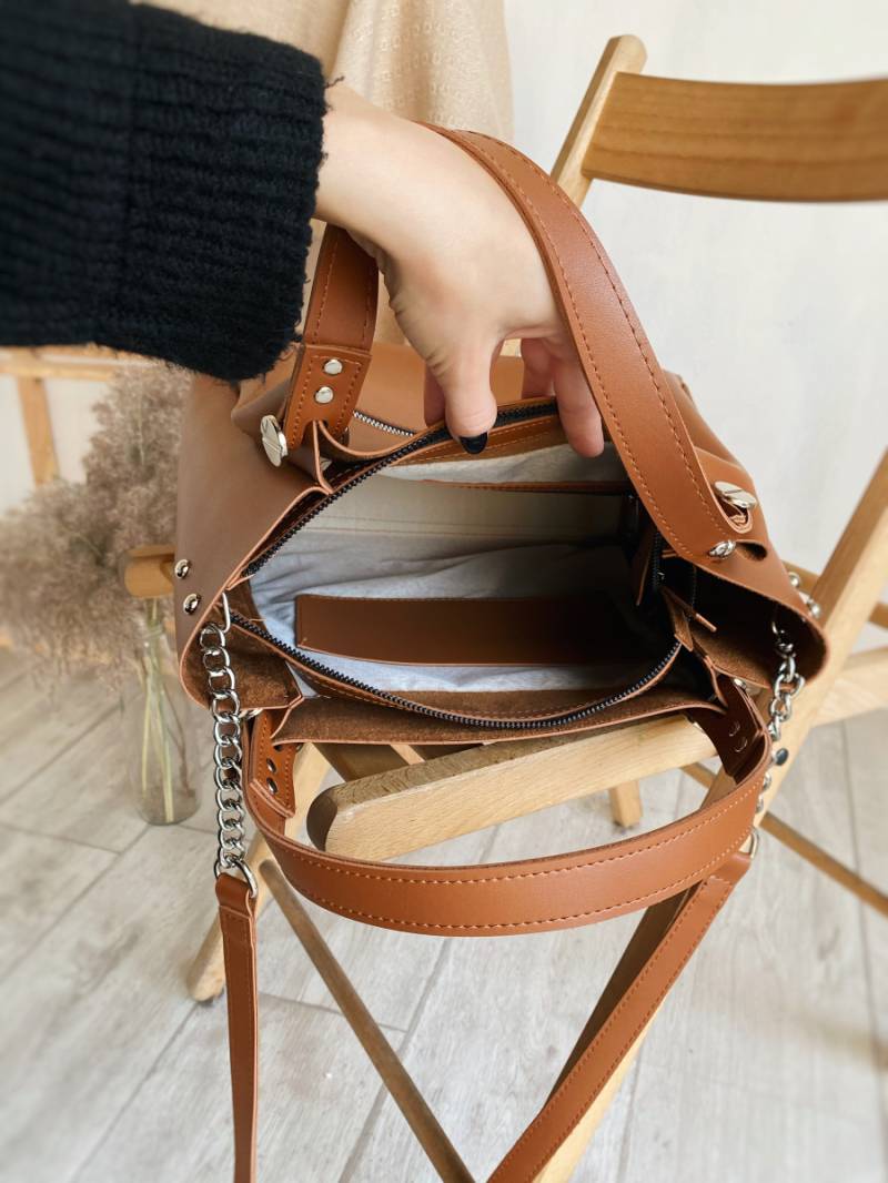 Шоппер "Триест" с гвоздиками и ремешком Romashka, Терракотовый (2908)