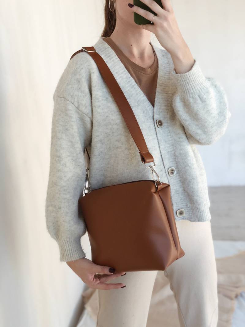 Шоппер "Равенна" с кисточками с длинными ручками и ремнем Romashka, Терракот (2173)