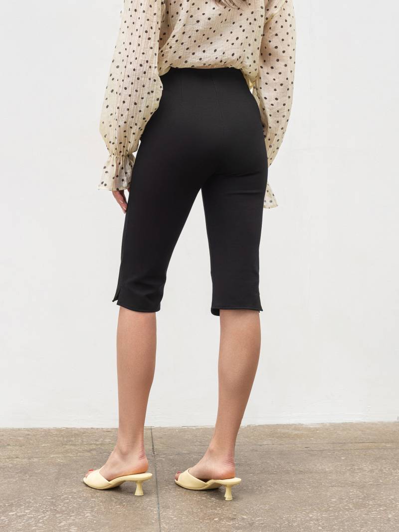 Капри "Одри" Romashka, Черный, L 20200